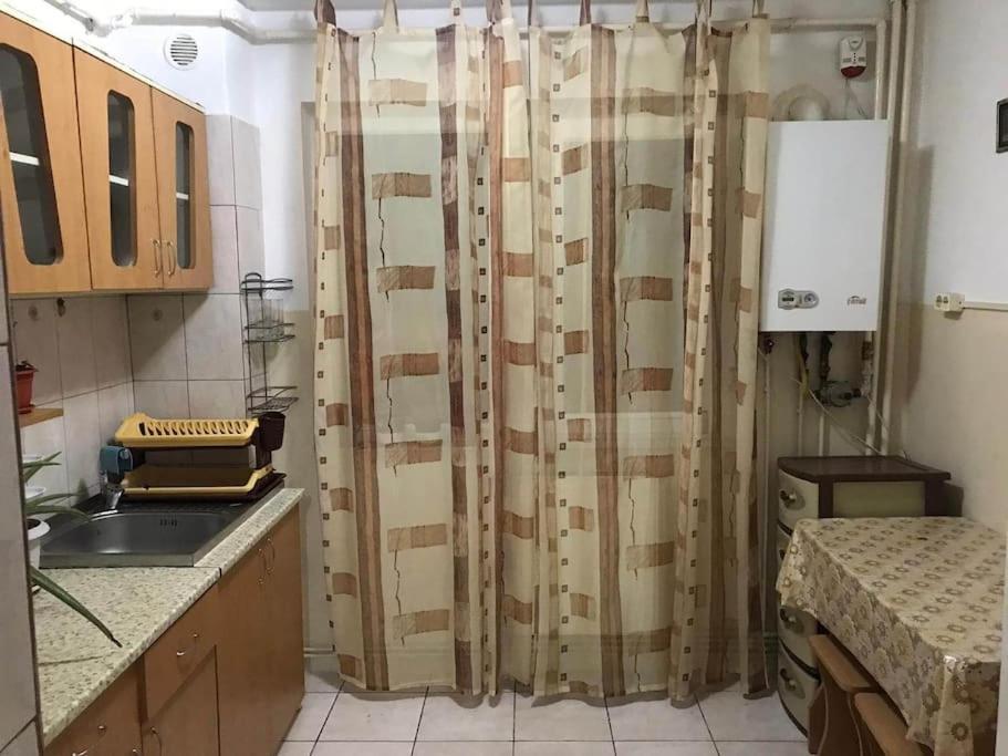Apartament Confortabil Piteşti Kültér fotó